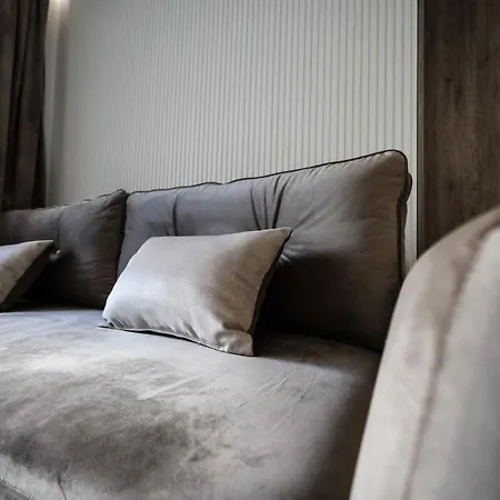 Arte - Ogrod Saski 33 - Faktura Vat Apartment